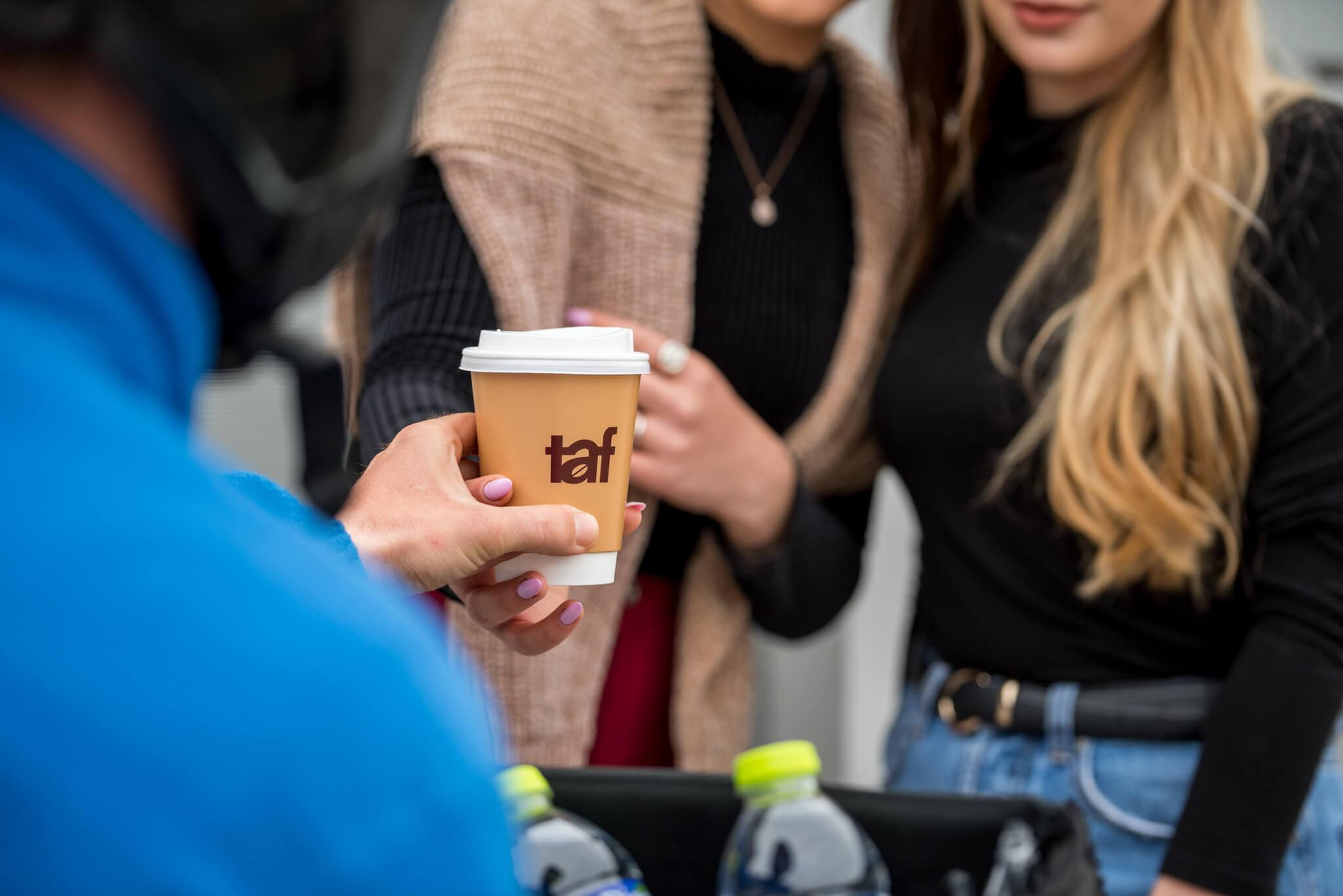 Φωτογράφιση για τα Social Media του καταστήματος Coffee Cube Κατερίνης!